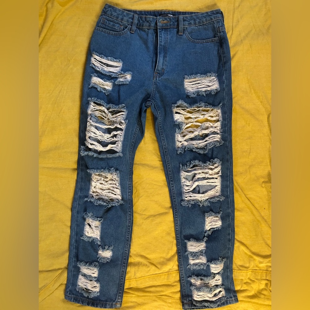 Woman’s Ripped Jeans - Picture 2 of 5